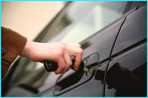 Boynton Beach Lock And Locksmith Boynton Beach, FL 561-692-4269 - car-door-unlocking